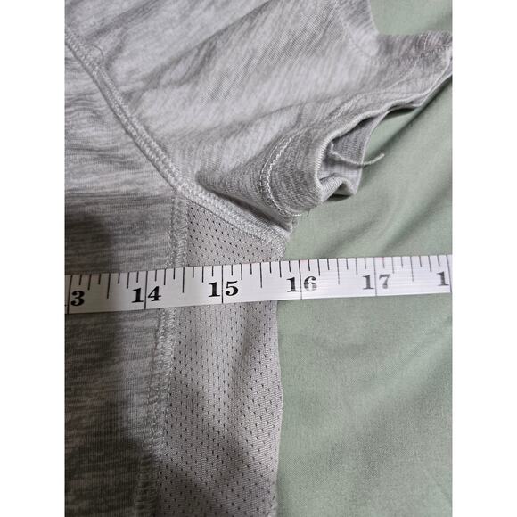Danskin now small women's grey athletic tee - Picture 6 of 7